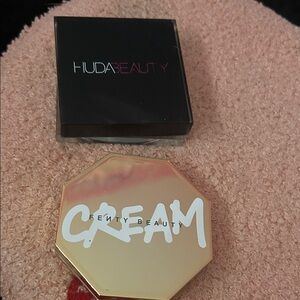 HUDA BEAUTY & FENTY BEAUTY Makeup Duo - Cream Highlight & Compact